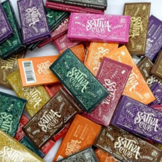 CELULOSA 1 1/4 TRADICIONAL, SABORES Y COLORES SATIVA CLUB